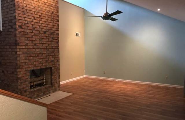 5861 Westhaven Dr Gallery 4
