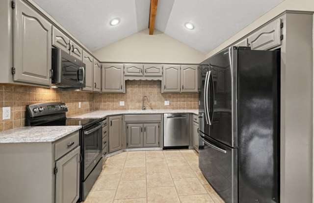 Beautiful Pepperwood Home Ready Immediately Gallery 4