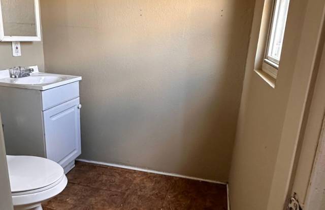 4 bedroom 2 bath photos photos