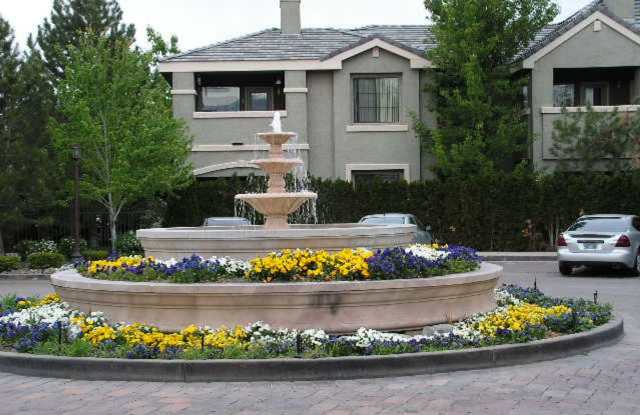 <b>South Reno Tanamera Two Bedroom Upstairs Condo<br><br> photos photos
