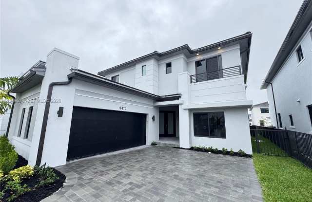 19670 NE 14th Ct photos photos