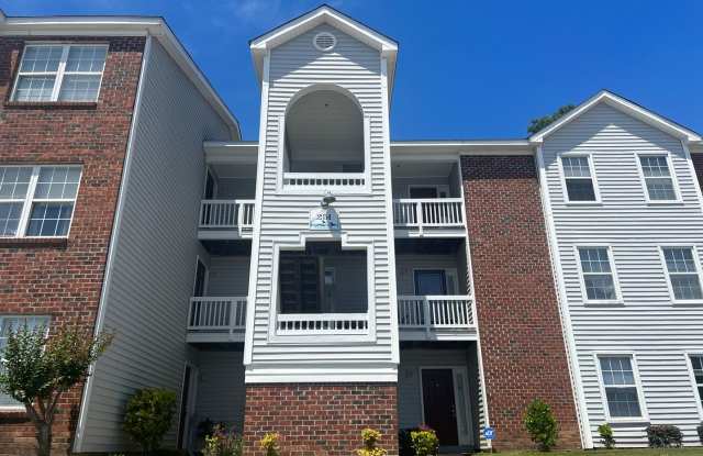 251-2 Waterdown ~ The Crossings Gallery 1