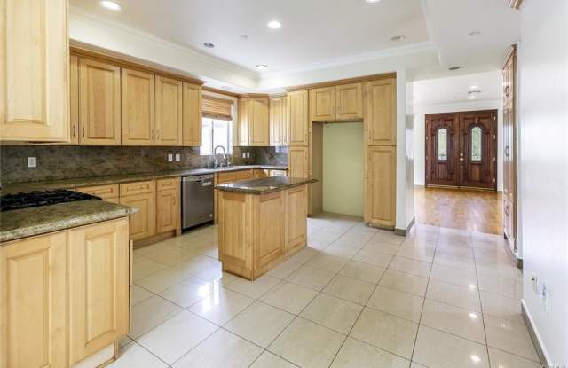 918 East Valencia Avenue photos photos
