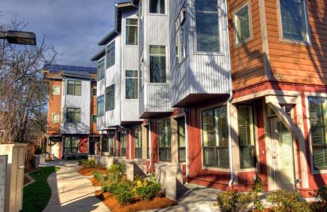 633 E. 14th Ave. 622 E. 13th Alley photos photos