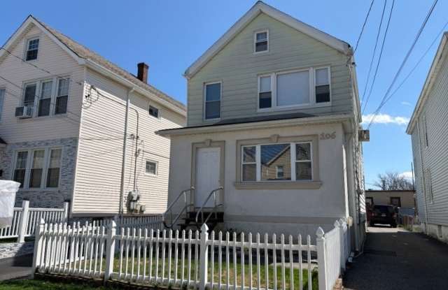 106 Grand St photos photos