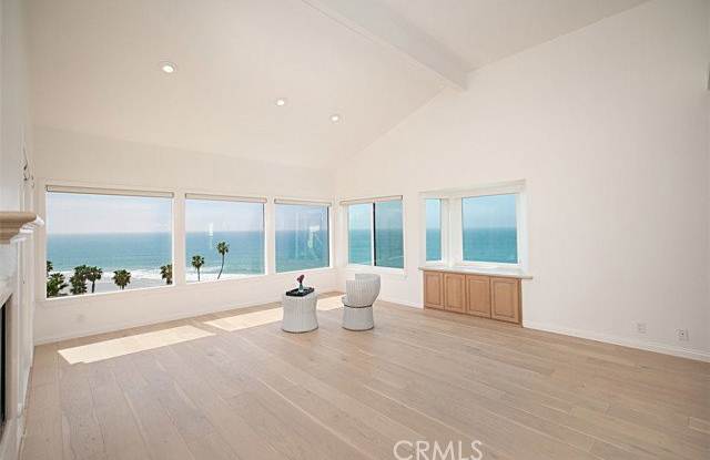 408 Pasadena Court Gallery 3