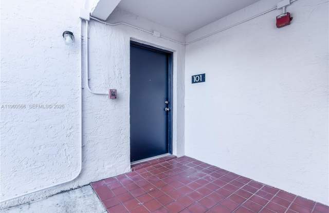 6795 SW 132nd Ave photos photos