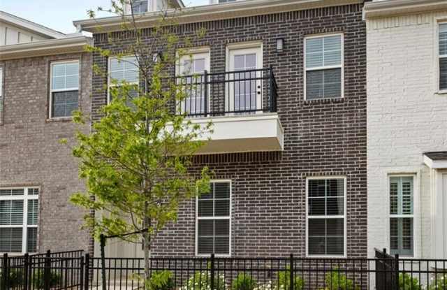 2900 SW Arlington Boulevard Gallery 2