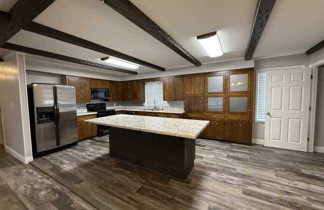 210 Worthey Trail Gallery 2
