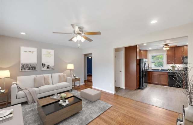 810 Florland Drive Gallery 2