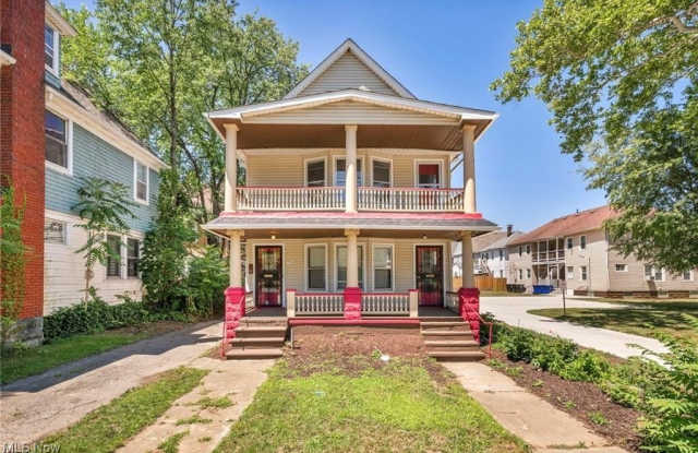 754 Parkwood Drive photos photos