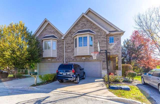 1521 Stonegate Manor - 1521 Stonegate Manor, Mount Prospect, IL 60004