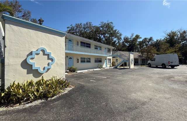 2241 Euclid Avenue unit: 6 photos photos