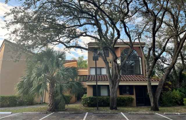 15525 N Miami Lakeway N photos photos
