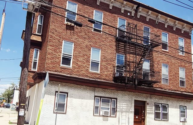 1139 Summit AveApartment 2 photos photos