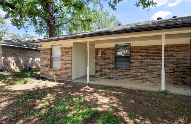 5819 Mansfield Road - 5819 Mansfield Road, Arlington, TX 76017