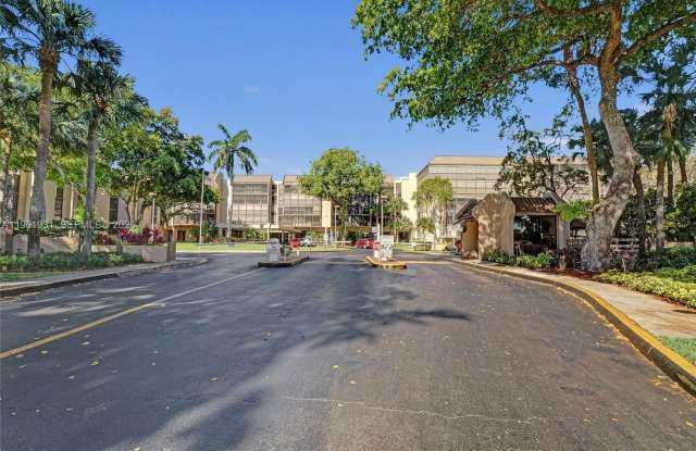 2814 N 46th Ave photos photos