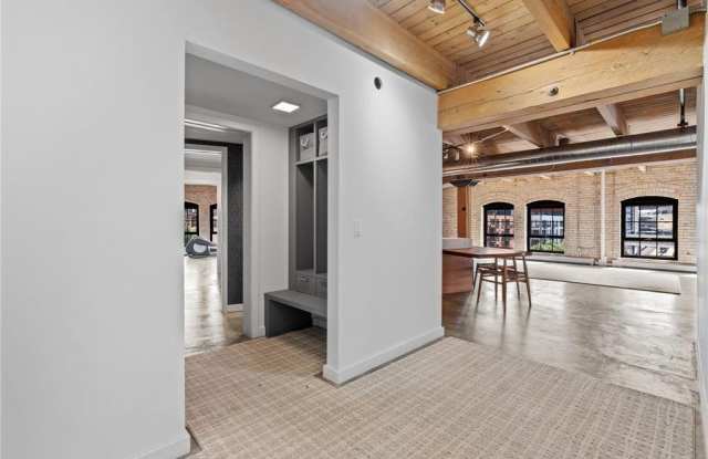 404 Washington Avenue N photos photos