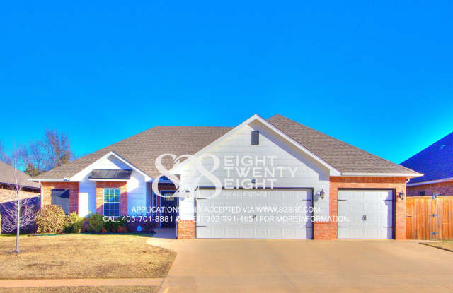 *AVAILABLE NOW!* STUNNINGLY BEAUTIFUL SPACIOUS 5 BED/3 BATH HOME IN ST JAMES PARK! - 3227 Everton Court, Norman, OK 73071