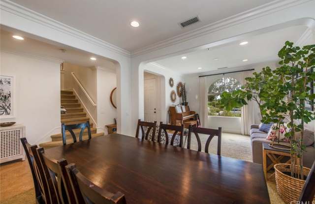 1701 Colina Terrestre Gallery 2