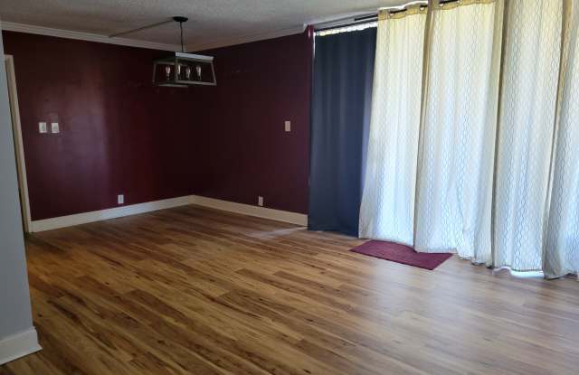 1131 Stringers Ridge Road Gallery 2