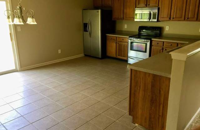 38 Spring Lake Dr Gallery 2