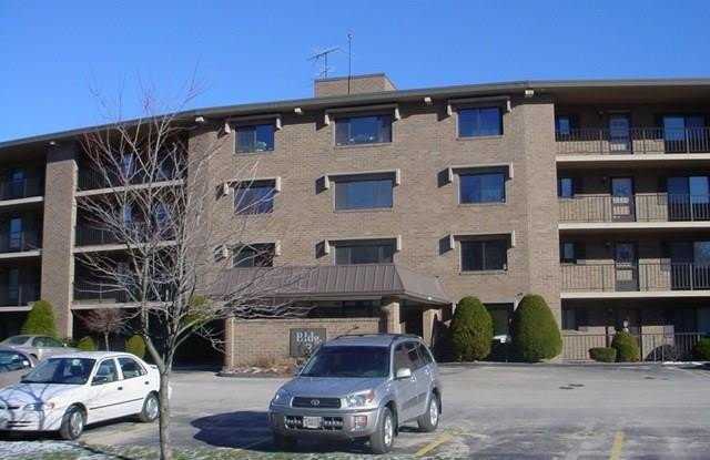 650 E Greenwich Avenue unit: 207 photos photos