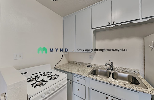 736 1/2 Jamaica Ct - 736 1/2 Jamaica Ct, San Diego, CA 92109