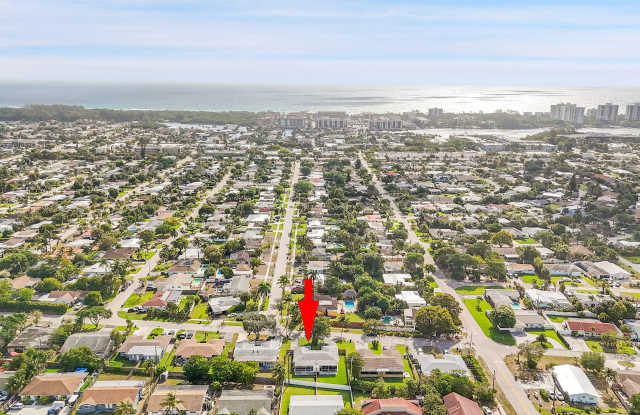 2821 NE 2nd Avenue photos photos