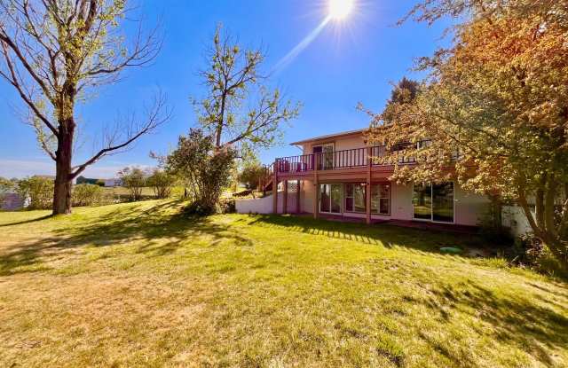 Gorgeous Private Home with Views! photos photos