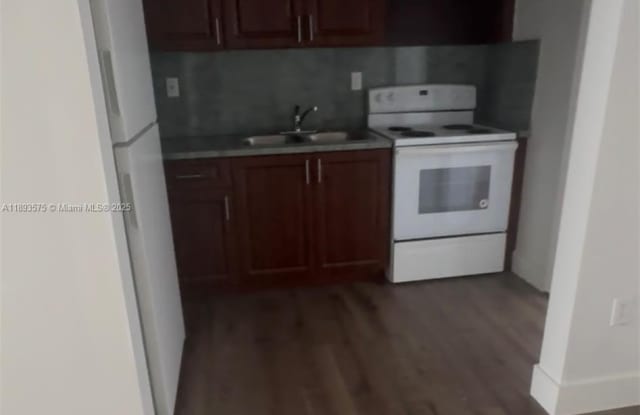 2046 SW 7th St photos photos 2046 SW 7th St photos photos