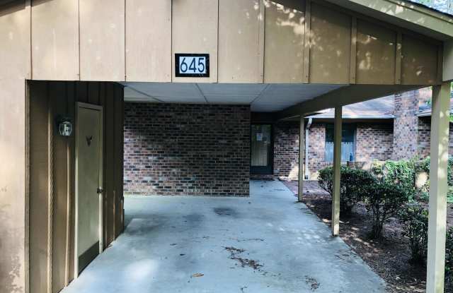 645 Redwood Drive Gallery 2