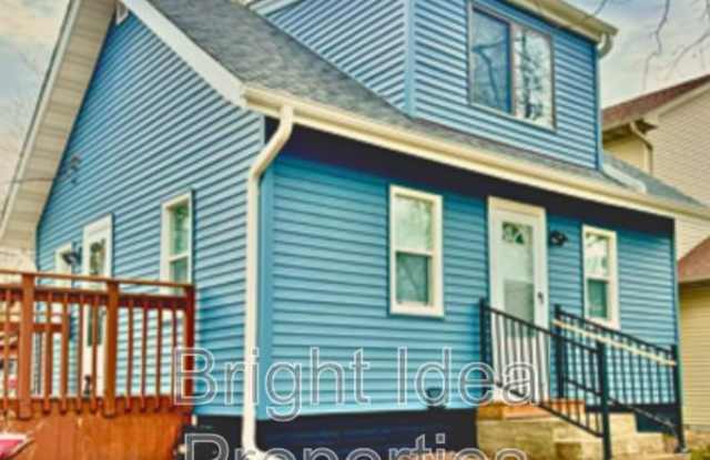 5819 North 42nd Avenue Gallery 1