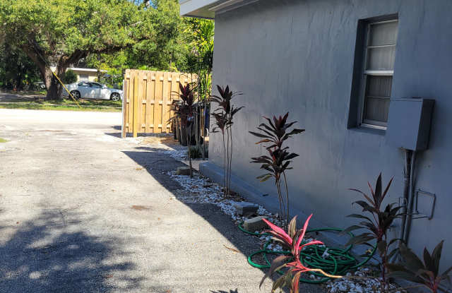 400 Southwest 7th Street - 400 Southwest 7th Street, Fort Lauderdale, FL 33315