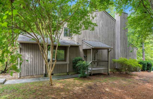 Beautiful Village West Townhome. Updates galore! photos photos