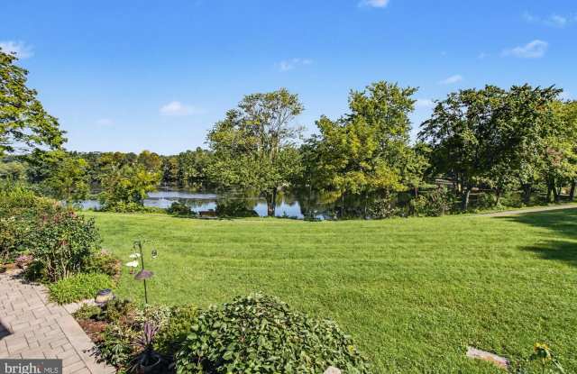 10085 WINDSTREAM Drive Gallery 1