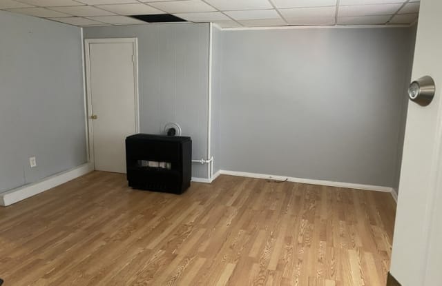 127 Grant St - 127 Grant Street, Fall River, MA 02721