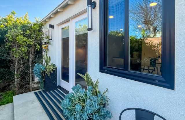 Open to 3 Month Short Term lease .Brand New Private Guest House for rent In Jefferson Park photos photos