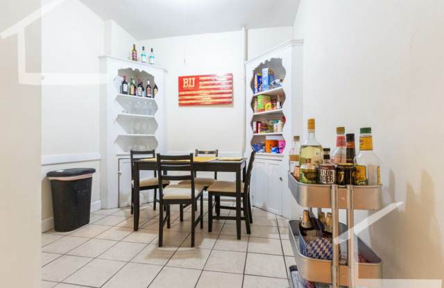 Charming 3 Bedroom-No Broker Fee photos photos Charming 3 Bedroom-No Broker Fee photos photos