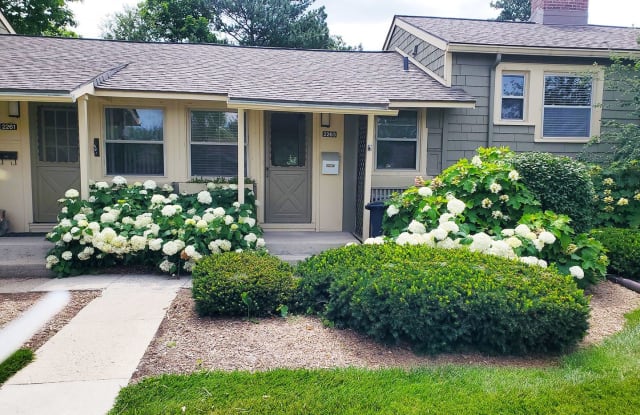 2263 Pittsfield Blvd - 2263 Pittsfield Boulevard, Ann Arbor, MI 48104