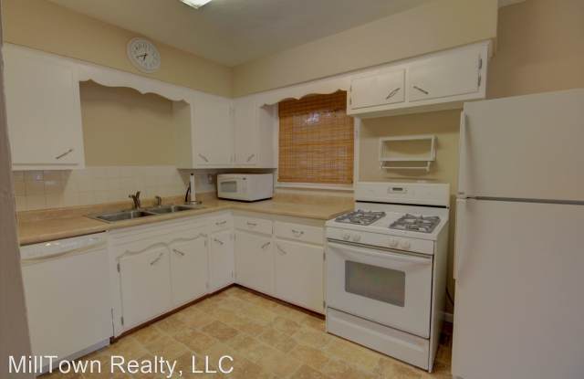 1823 Cody St. Gallery 2