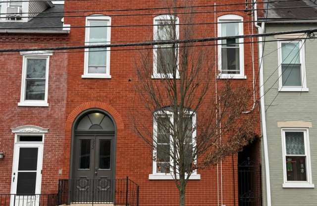322 W James St Gallery 1