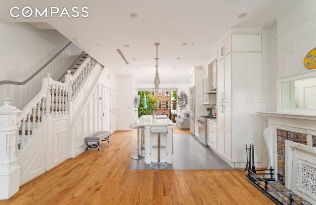 616 MacDonough Street photos photos