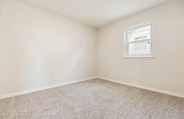 3325 Del Rancho Road Gallery 3
