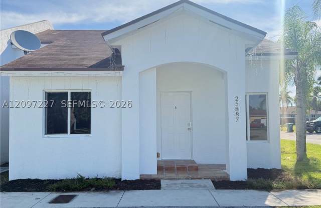 25887 SW 137th Path Gallery 1