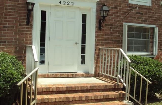 4222 LAKE UNDERHILL ROAD - 4222 Lake Underhill Road, Orlando, FL 32803