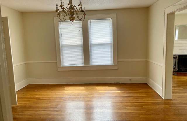 3 bedroom, 2 bath in  Heathwood Area Gallery 4