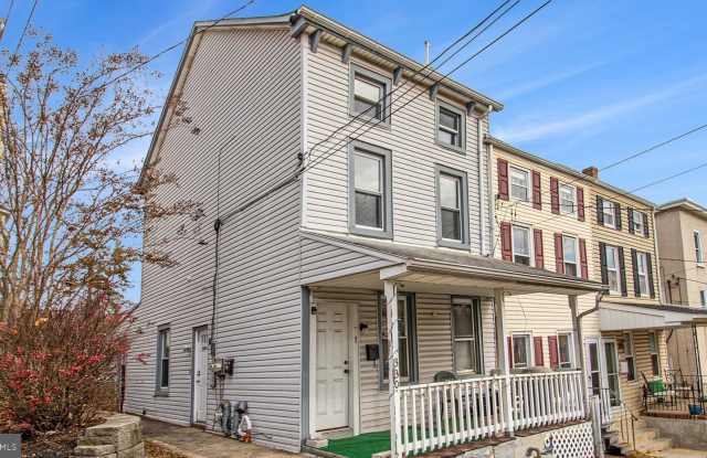 330 W 3RD UNIT #2 - 330 West 3rd Avenue, Conshohocken, PA 19428