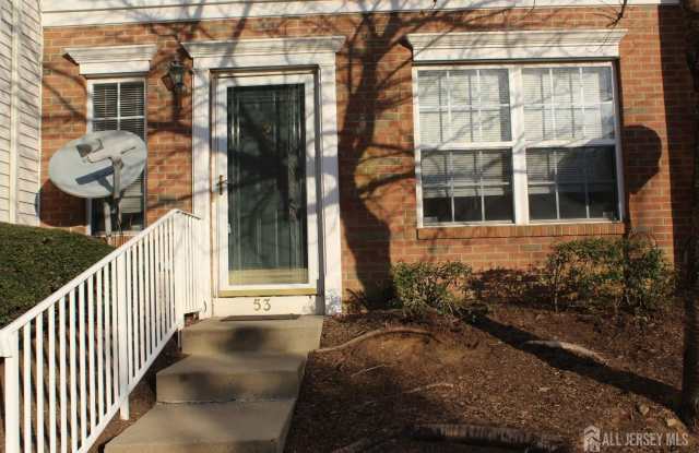 53 Giera Court - 53 Giera Court, Sayreville, NJ 08859