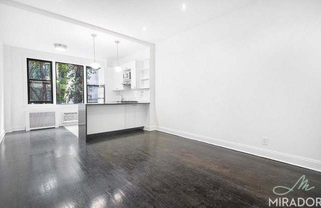 116 Thompson Street photos photos